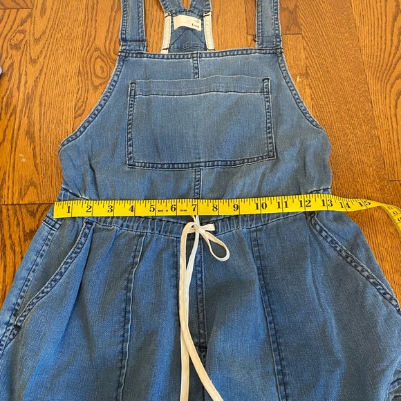 Aritzia Wilfred Free Beatriz Chambray Jean Shorts Overall Romper Size XS - Picture 12 of 15